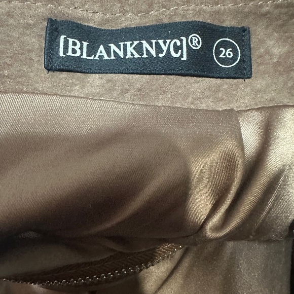 BLANK NYC Brown Suede Boho Leather Mini Skirt Zipper Pockets 26 Western - Picture 5 of 6